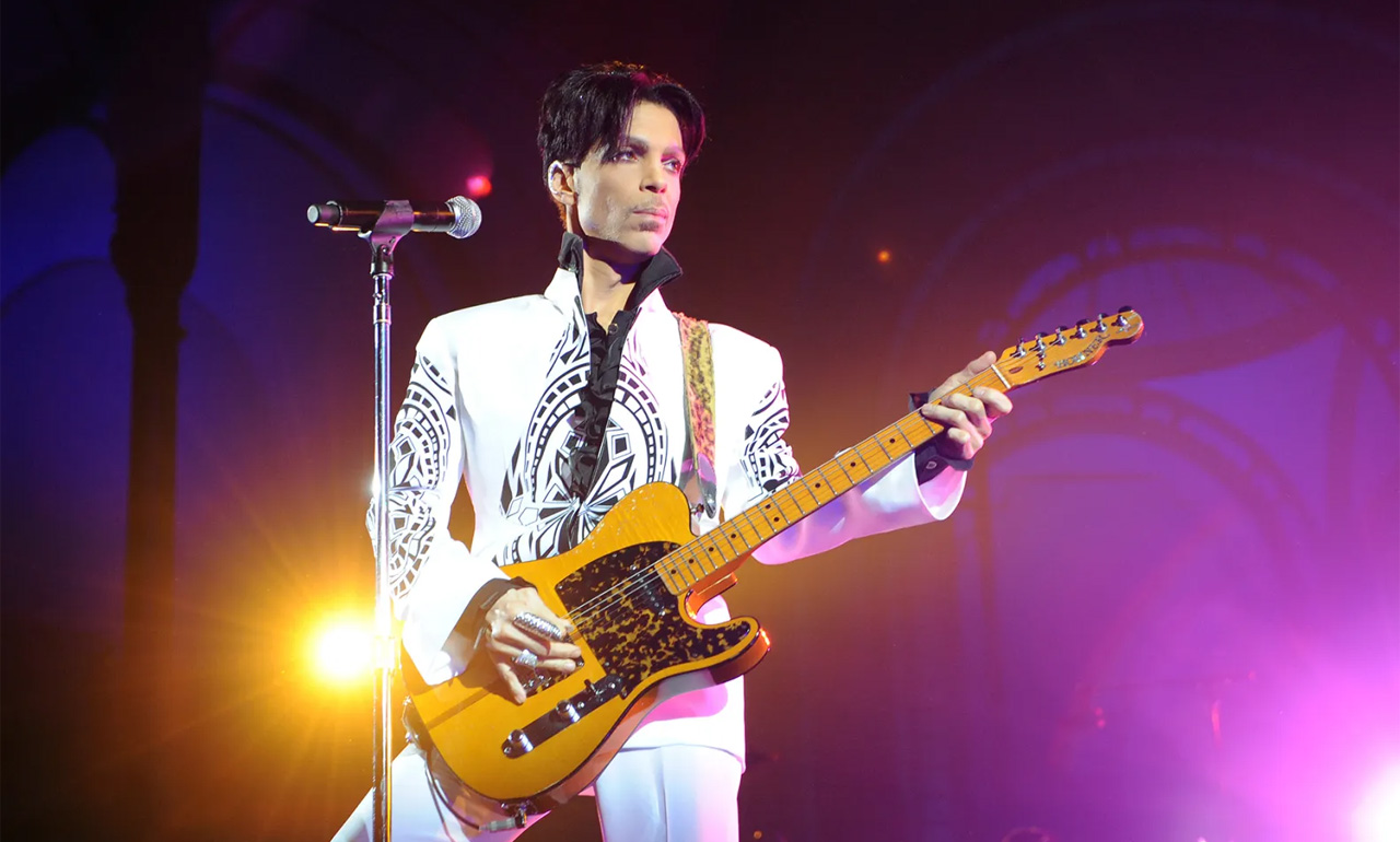 Prince regresa con Timeless, su álbum póstumo