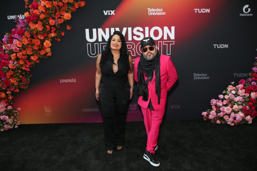 Hermano de Selena Quintanilla demanda formalmente a hermana por ganancias de música y otros activos del patrimonio