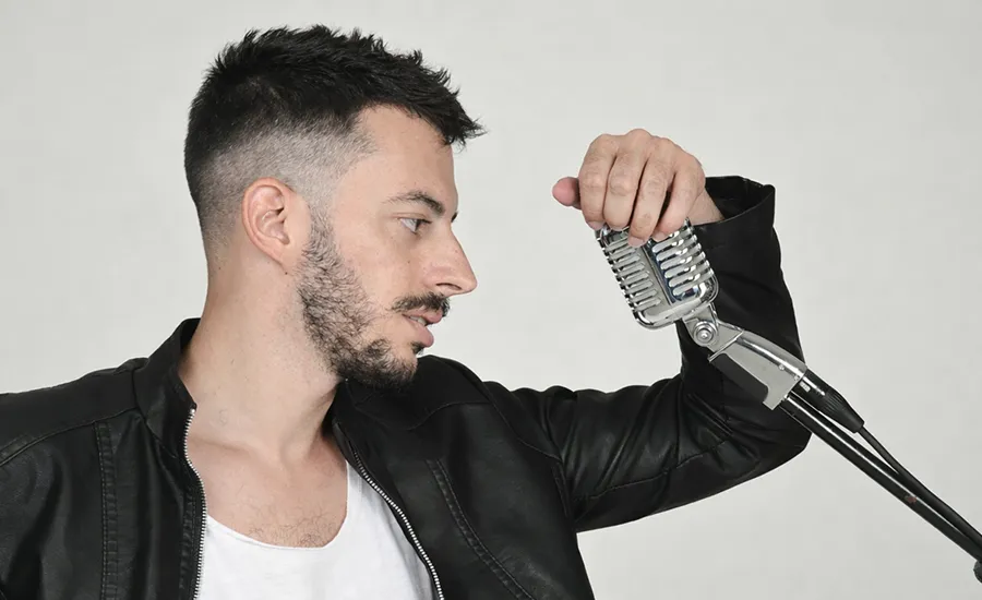 Entrevista a Perto Ayala: “Las influencias están ahí, como Foo Fighters, y me interesa lo que hacen Arde Bogotá o Siloé, pero tenía que acabar sonando a Perto Ayala”
