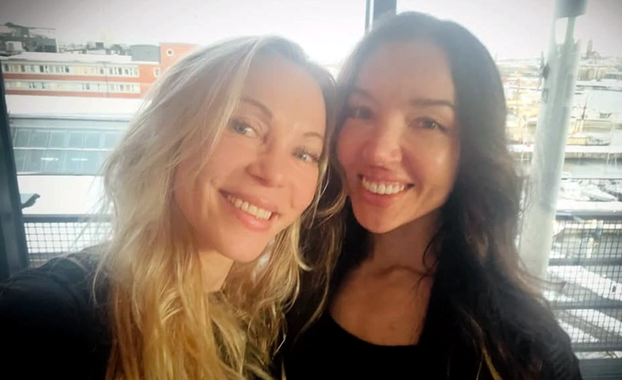 Angela Gossow desvela cómo Lauren Hart se convirtió en vocalista de Arch Enemy: "Siempre me ha resultado interesante cuando me dicen que he sido una gran influencia, pero suenan completamente distintas"
