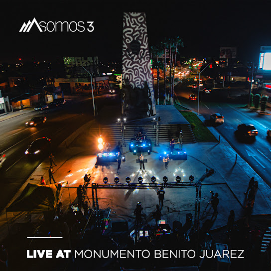Live At Monumento Benito Juarez