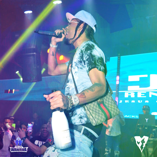65 Millones (En Vivo)