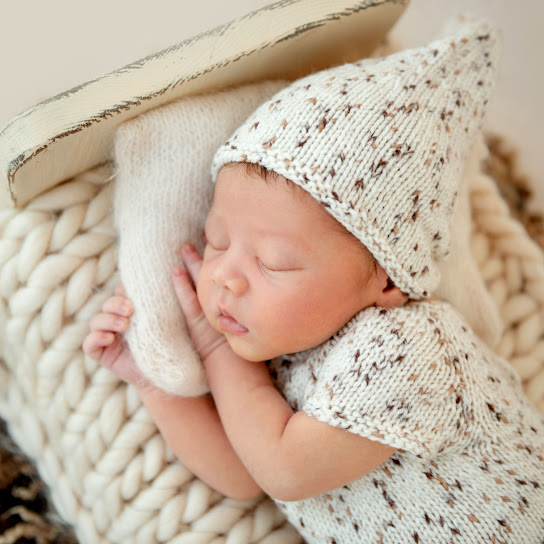 Serenading the Dreamy Night: Music for Babies
