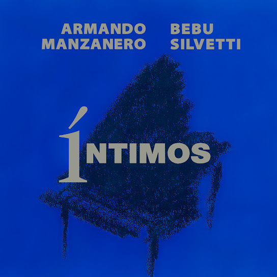 Íntimos