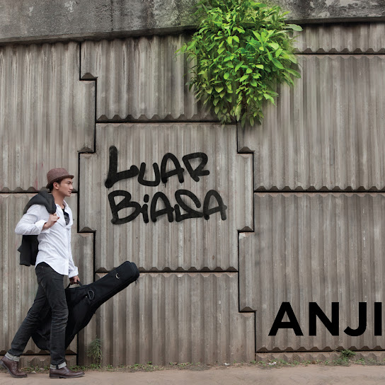 Luar Biasa