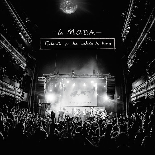 Todavía No Ha Salido La Luna (En Directo)