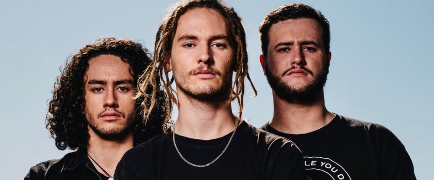 Alien Weaponry