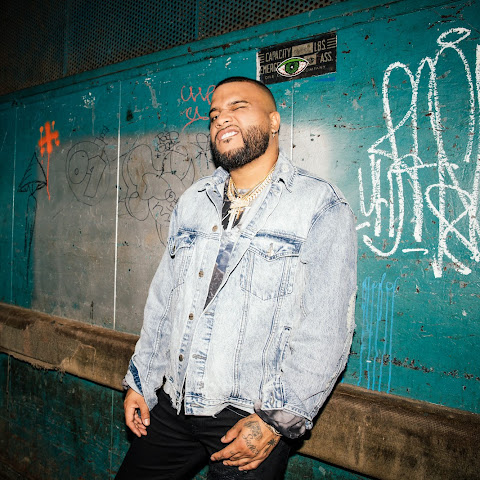 Dímelo Flow, Divino e iZaak