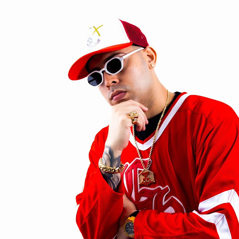 Jon Z, Musicologo y Menes