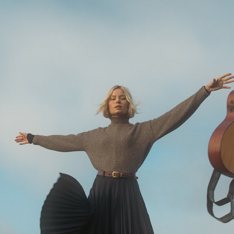 Nina Nesbitt