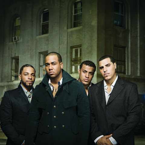 Romeo Santos, Monchy y Alexandra