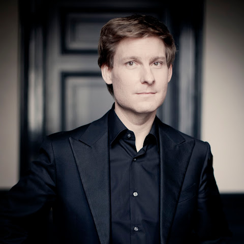 Kristian Bezuidenhout