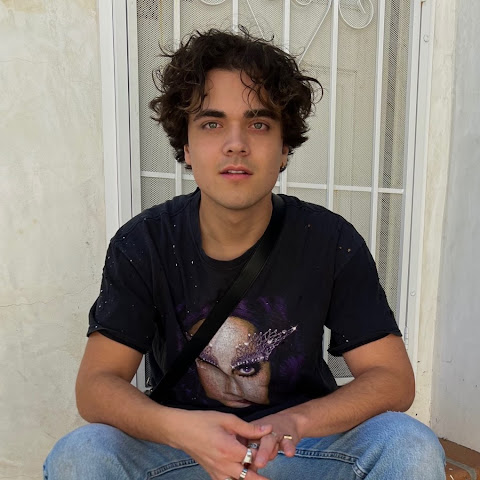 Lost Frequencies y Alexander Stewart