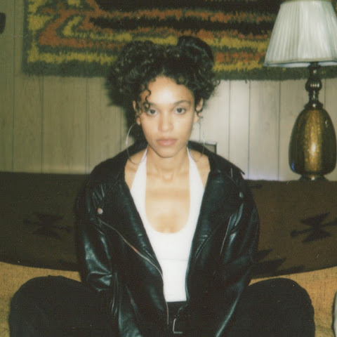 Izzy Bizu