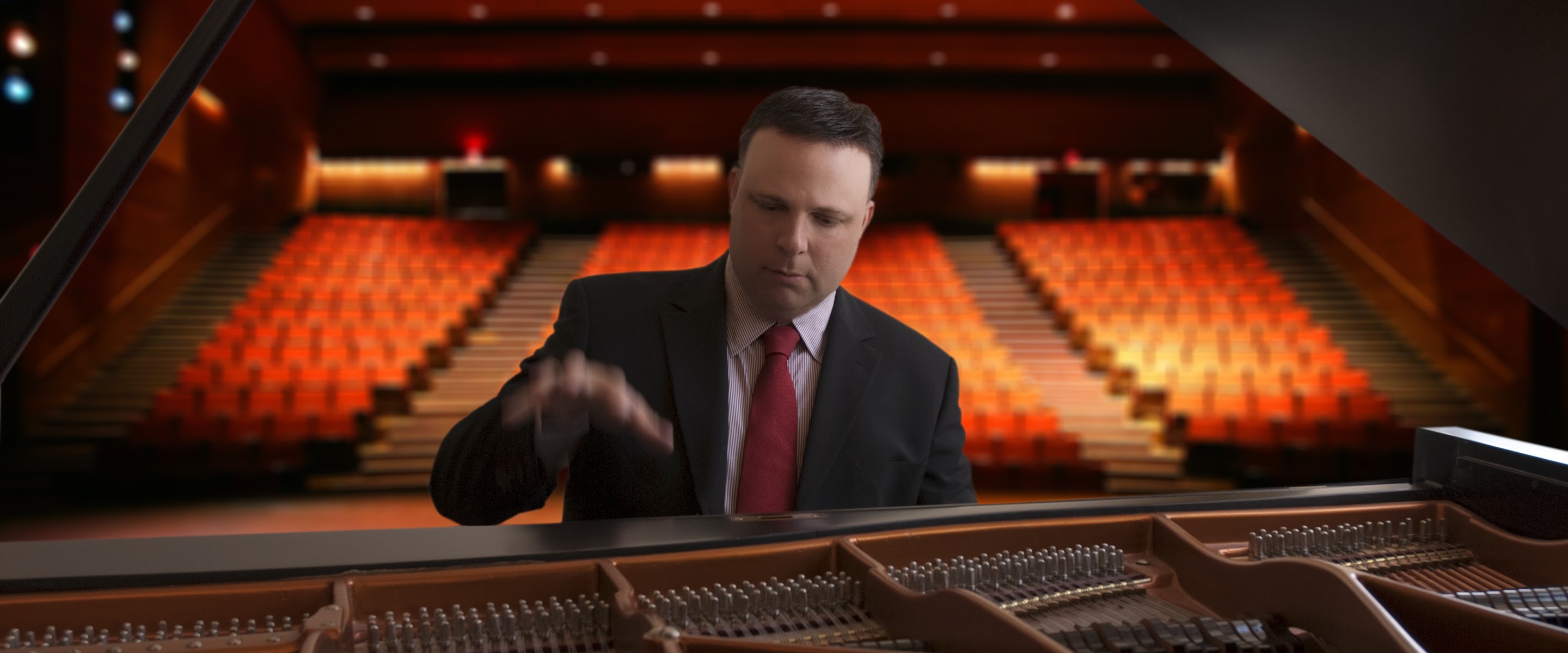 Tzvi Erez